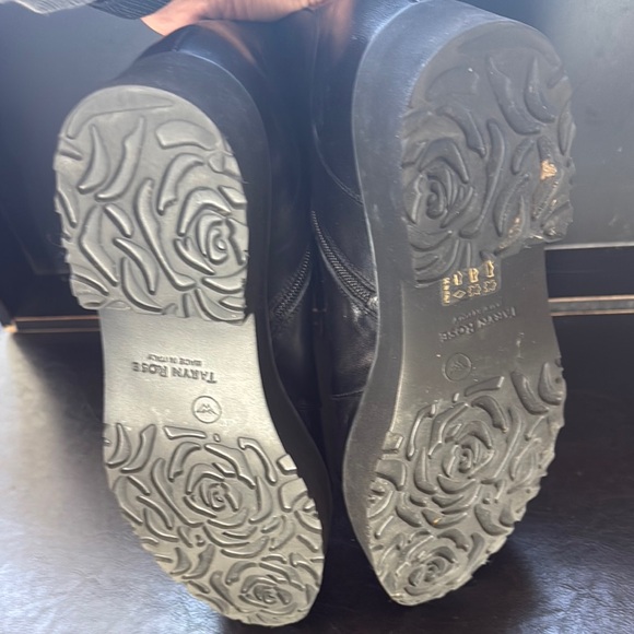 Taryn Rose Black Leather women’s Boots - Picture 5 of 10